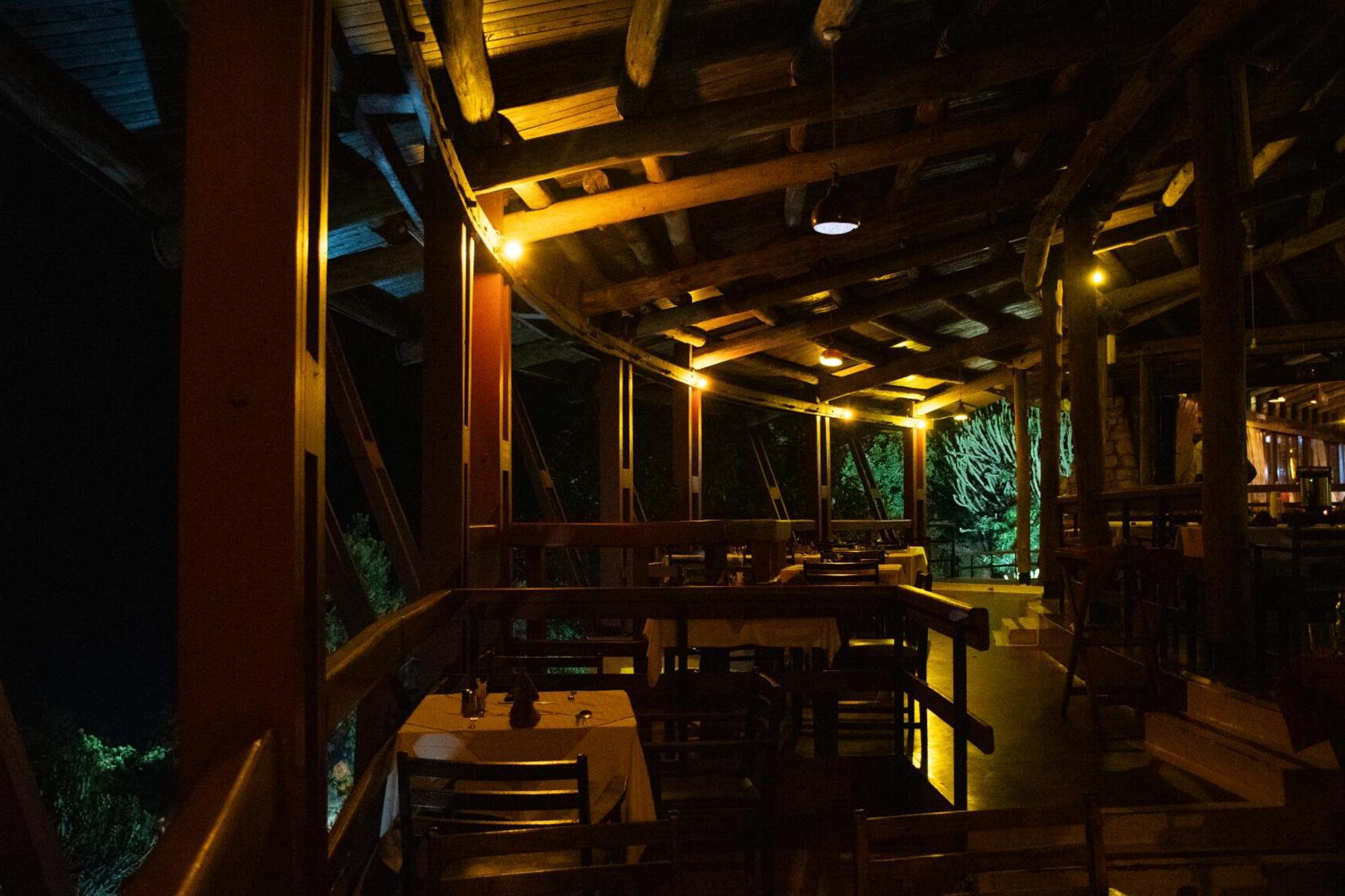 Voi Safari Lodge Ngoại thất bức ảnh