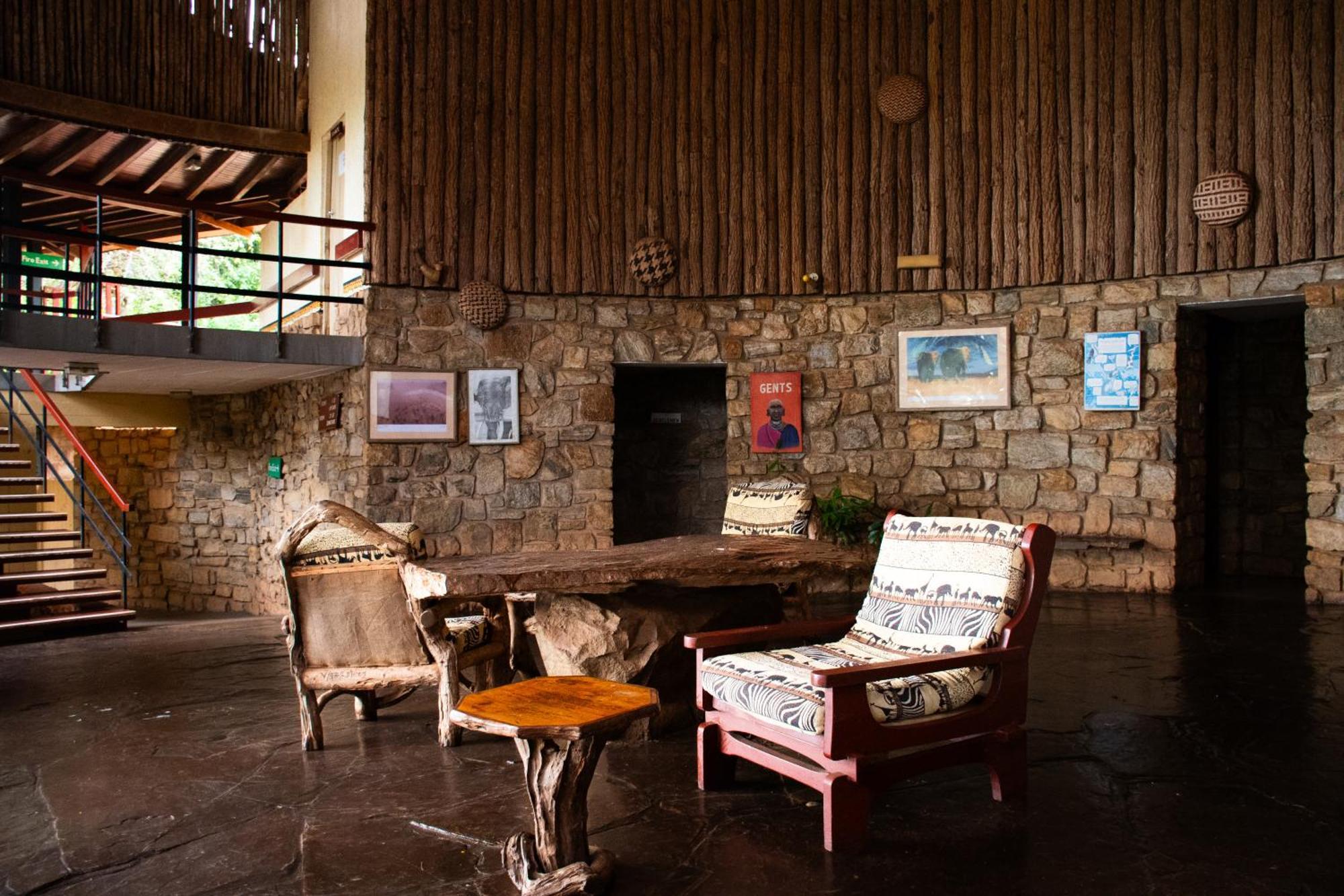 Voi Safari Lodge Ngoại thất bức ảnh