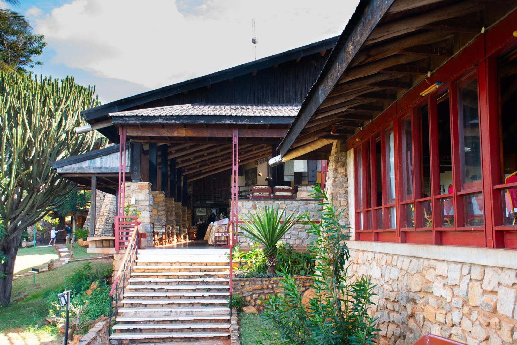 Voi Safari Lodge Ngoại thất bức ảnh