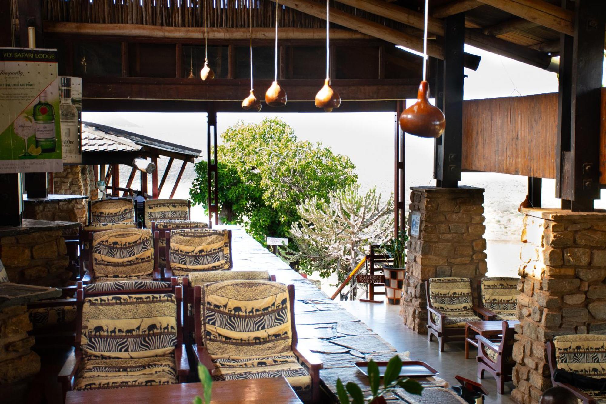 Voi Safari Lodge Ngoại thất bức ảnh